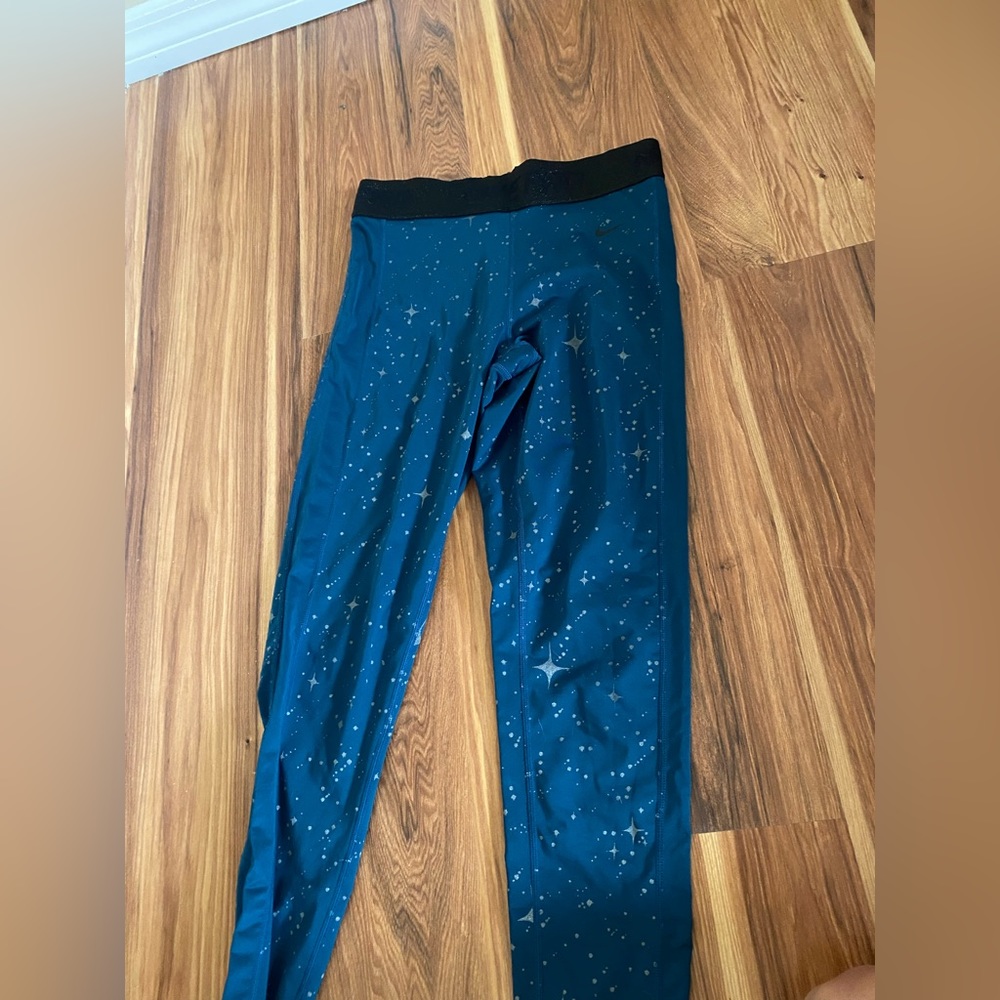 Nike women’s leggings